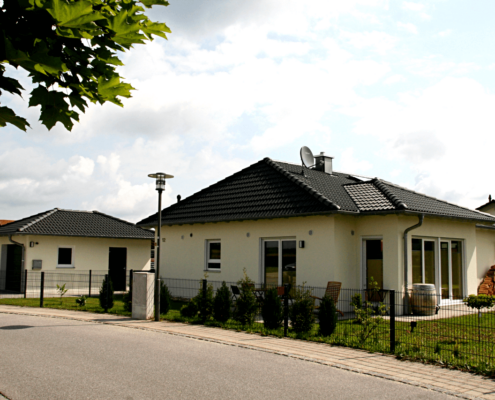 HWB-Town-Country-Massivhaus-Bungalow-92-mit-Winkel